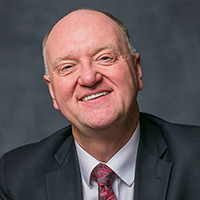 Andrew Karolyi Headshot