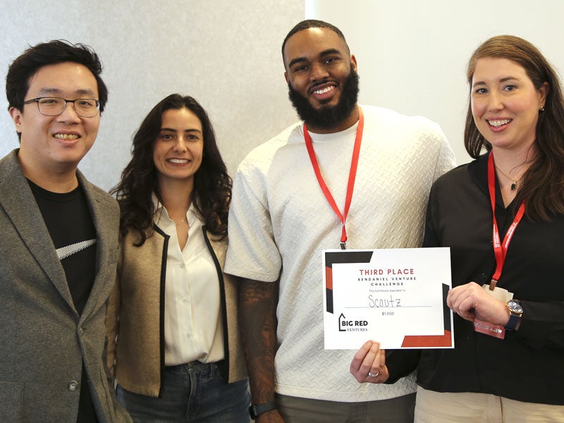 students receiving award