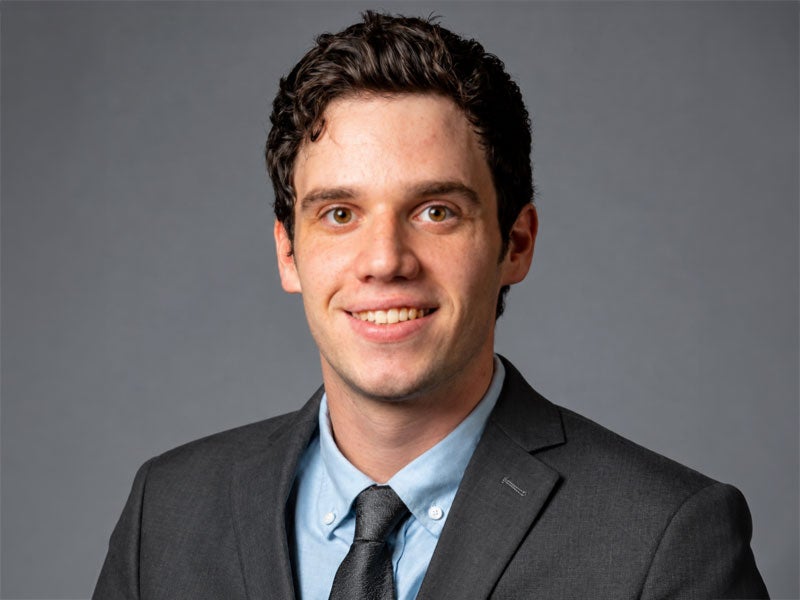 Thomas Lovett headshot