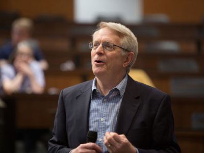 Dana Radcliffe, Day Family Senior Lecturer of Business Ethics, speaks at the Johnson/Law School joint lecture “Business Ethics and the Law” at Reunion 2016