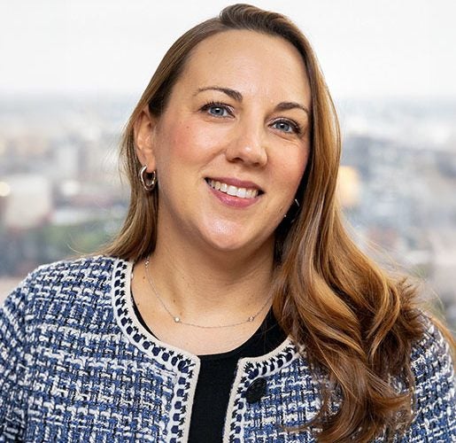 Headshot of Jennifer Davis.