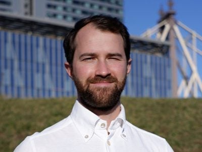 headshot of Pearse Lenz