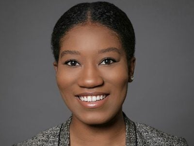 portrait of Taylor Davis, MBA ’21