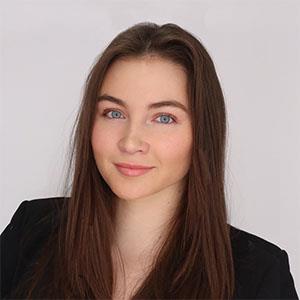 Headshot of Caitlyn Walsh.