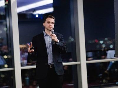André Hook, MBA '18 pitches Guardian Health