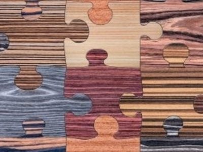 Puzzle pieces of different colors