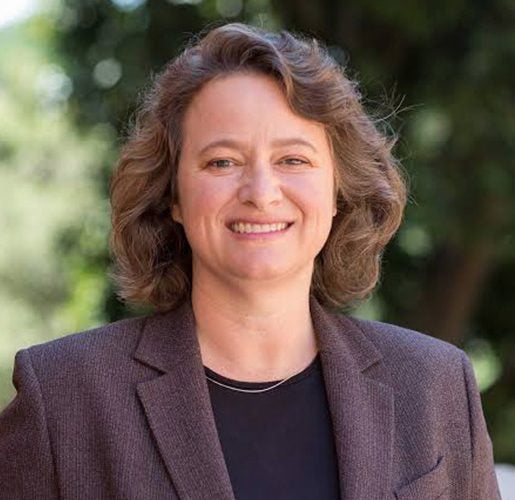 Headshot of Suzanne Shu.
