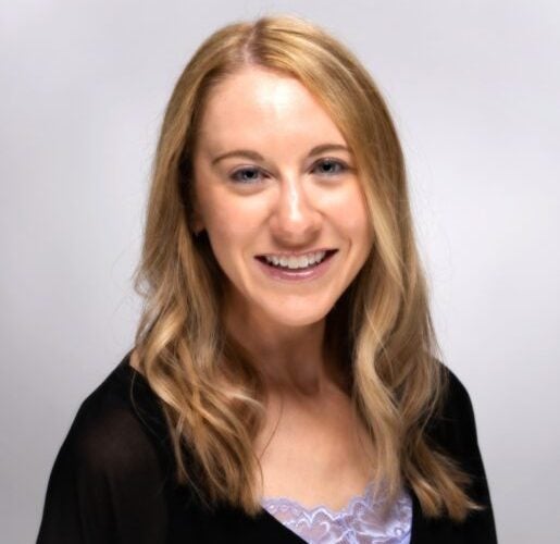 Headshot of Beth Wiederspiel.