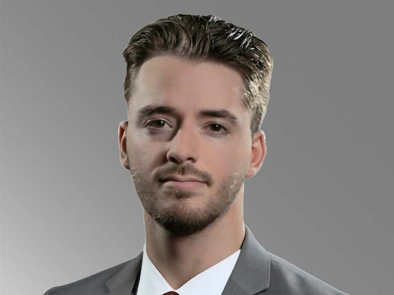 Headshot of Dakota Roberts.