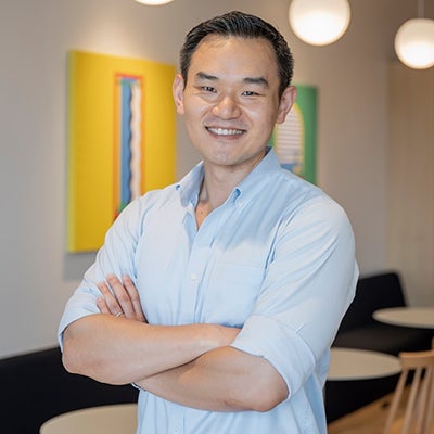 Headshot of Howard Ho ’05.