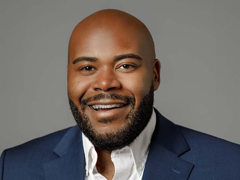 Headshot of Guy-Lee King.