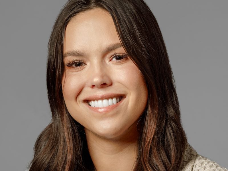 Headshot of Ava Metzger