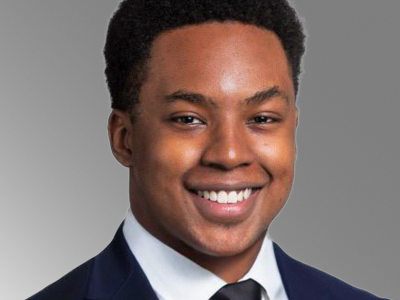 Headshot of Ryan Lopez