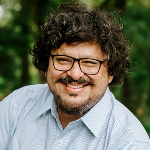 Headshot of Mario Herrero.
