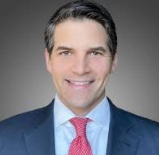 Headshot of Zachary Fischer.