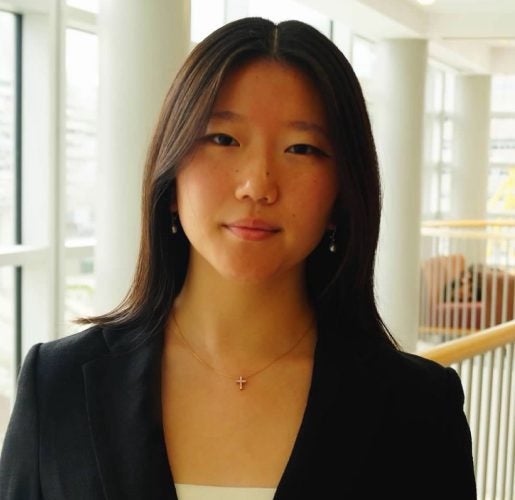 Headshot of Eunbee Ahn.