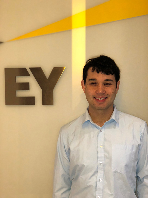 Photo of Greg Chu ’16 who is now at EY in Dallas