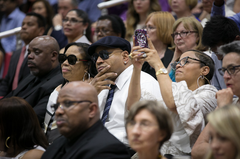 Photo of LL Cool J and family watching the ceremony