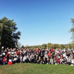 Large group photo of Tsinghua students