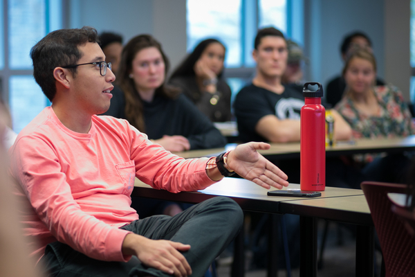 Diego Gonzalez Castellanos ’20 participate in class