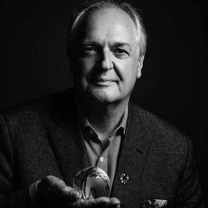 black and white headshot of Paul Polman