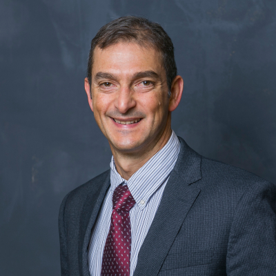 Miguel Gómez headshot