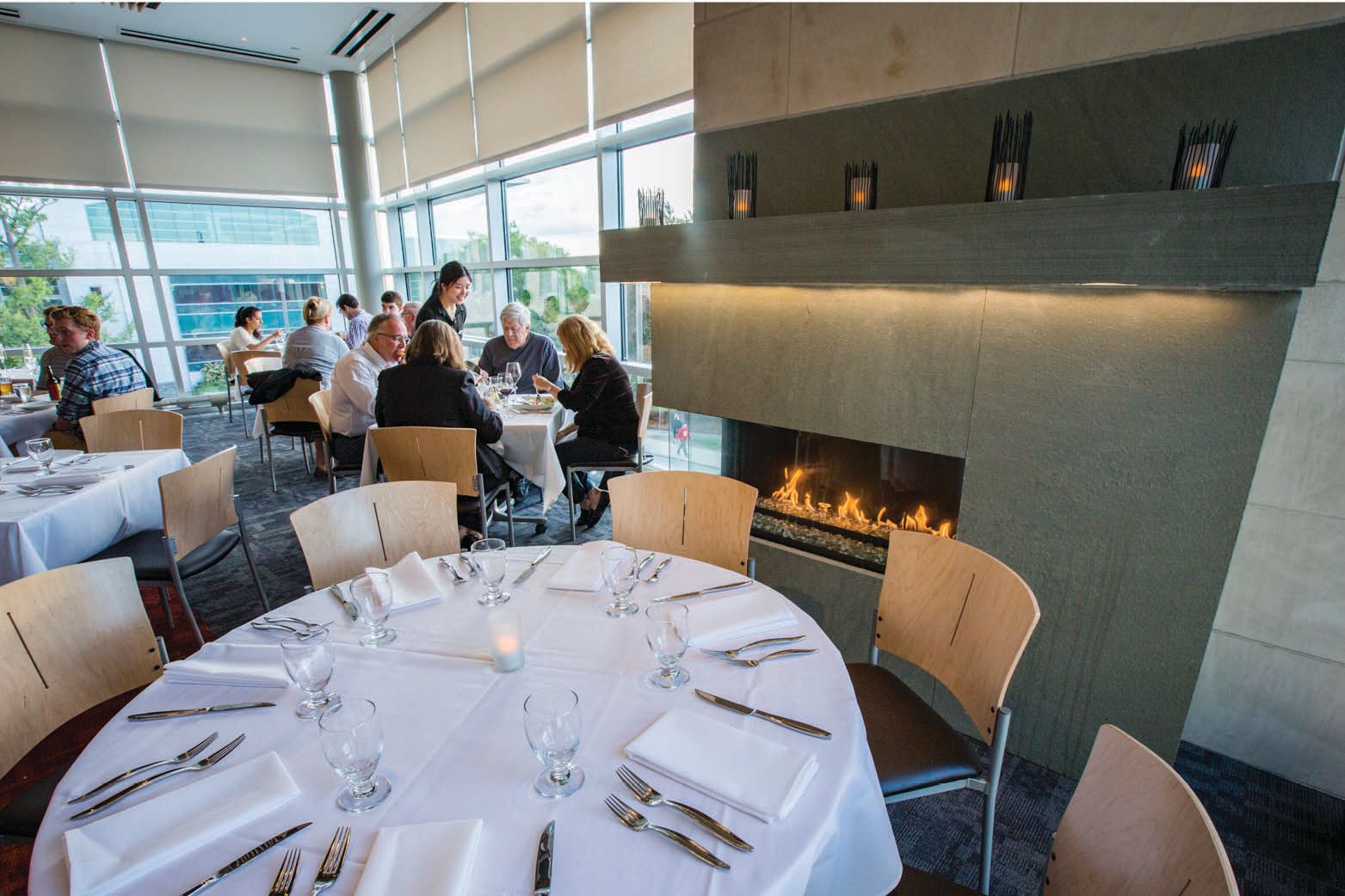 2015 Establishment at Statler (ESTB), a refined casual dining restaurant in the Nolan Hotel School that is staffed and operated by students in the restaurant-management course during the academic semester.