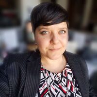 Headshot of Elizabeth Cunningham