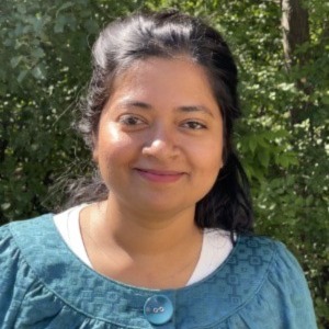 headshot of Rohini Manyam Seshasayee.