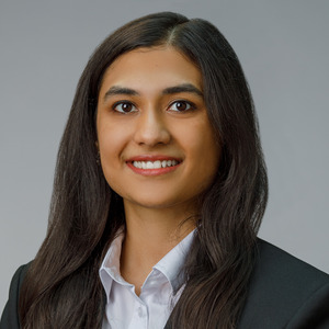 Headshot of Sharwari Pandit, MBA '23