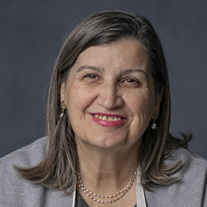 headshot of Lourdes Casanova.