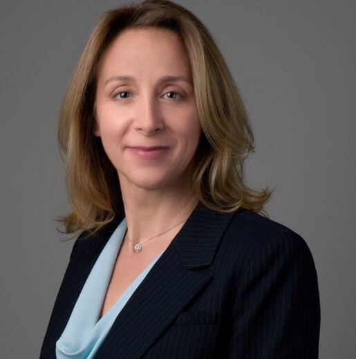 Donna Peters headshot