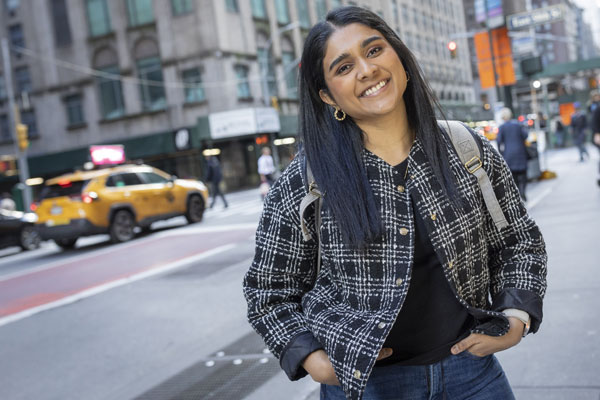 Headshot of Aish Ravindran