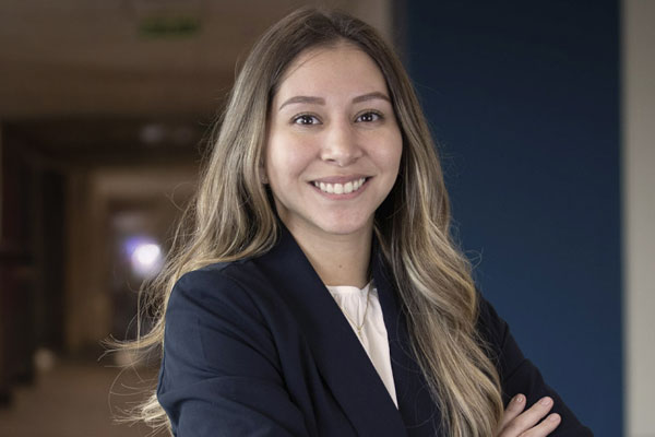 Headshot of Alejandra Chavez Gobitz