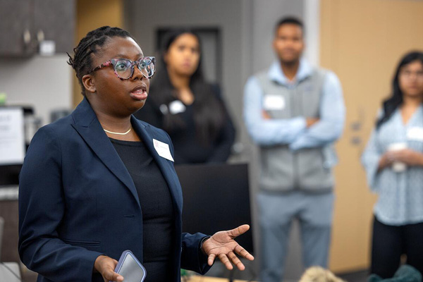 Chimoma Orakwue, MBA ‘26, congratulates Community School of Music and Arts and says a few words about why the class made a grant to this organization.