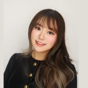 Rebecca (Yiqing) Liu MBA ’27