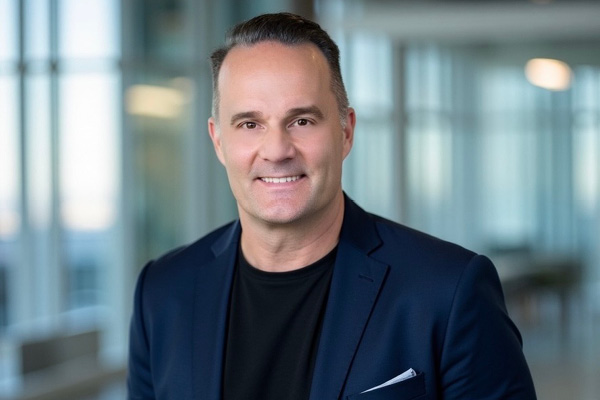 A headshot of Stewart Campbell, MBA '14, CEO of Novita Pharmaceuticals. (Stewart Campbell/Provided)