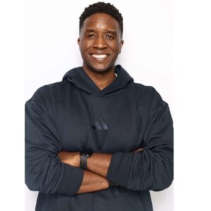 Headshot of Aaron Seabron.