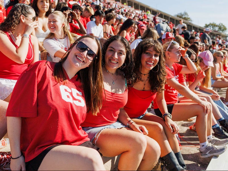 Students fill Schoellkopf field during homecoming