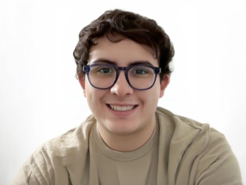 Headshot of Juan David Ballen Castaned.